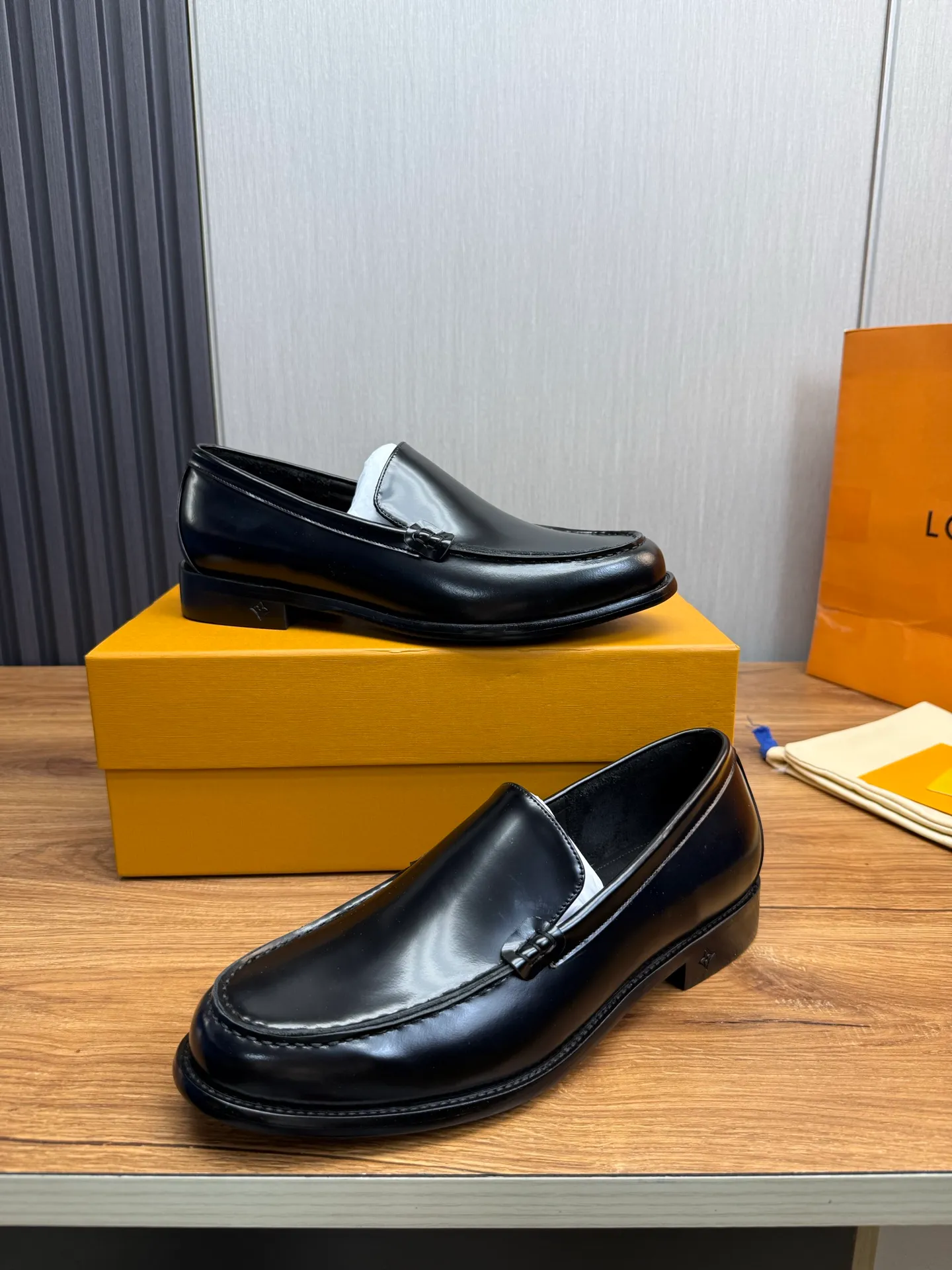 Factory 660💰 LV. Men's business casual leather shoes, all made of imported original brand leather, just to create a more comfortable wearing experience, original non-slip and wear-resistant outsole ✔️16-45 (38.45 non-returnable)